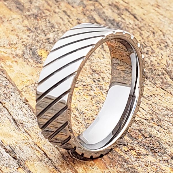 carina-diagonal-grooved-7mm-unique-rings