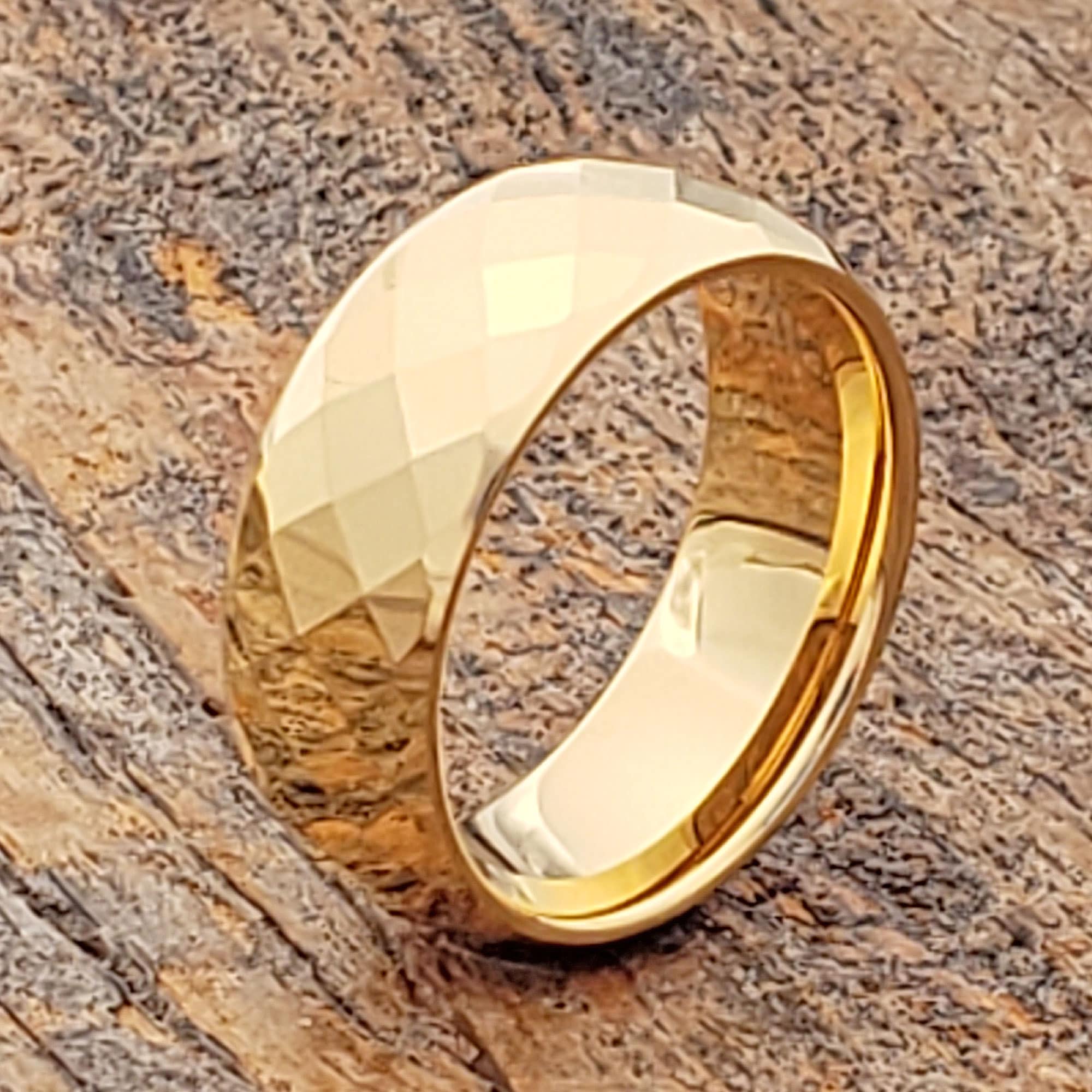 Sleek Geometric Gold Finger Ring for Men-saigonsouth.com.vn