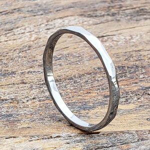metropolis-engineer-pinky-stackable-rings