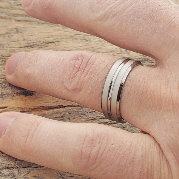 mica-laser-etched-womens-tungsten-7mm-rings